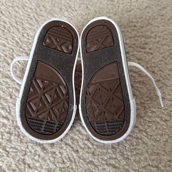 Converse Toddler High-Top Sneakers in Pink - Picture 5 of 5